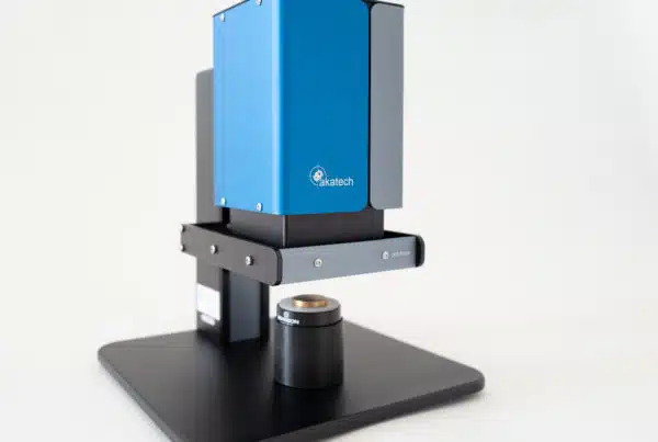 OCR serial number recognition station for watches